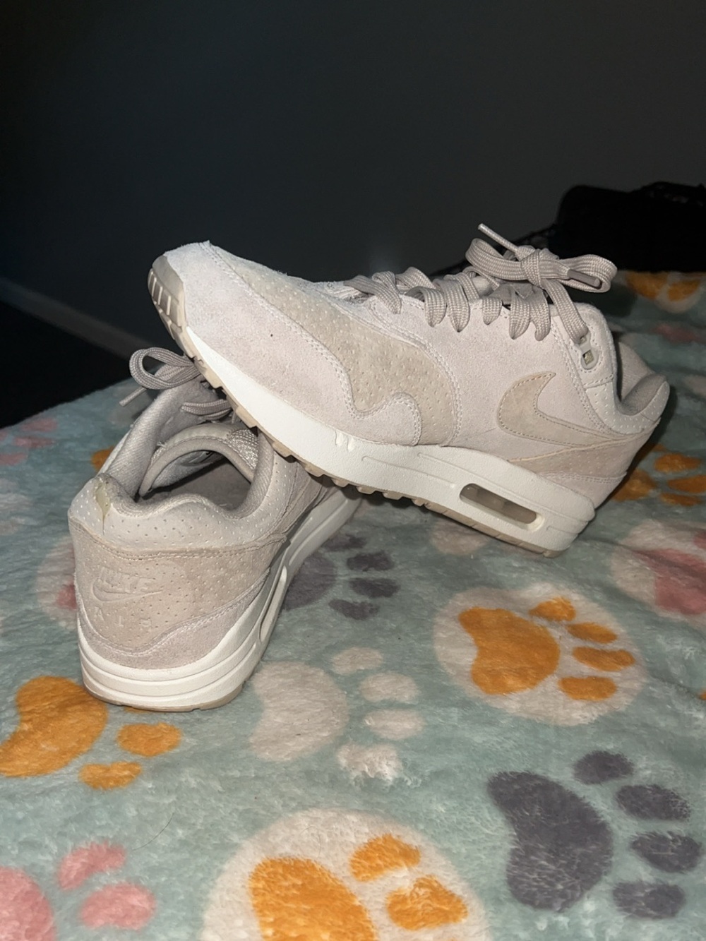 Nike Women’s Suede Casual Sneakers — Light Gray/Cream